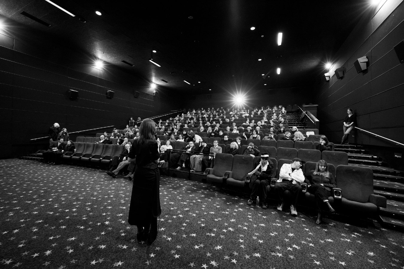 Atidarytas 22-asis Vilniaus dokumentinių filmų festivalis: tikrovės ir vaizduotės atspindžiai ekrane